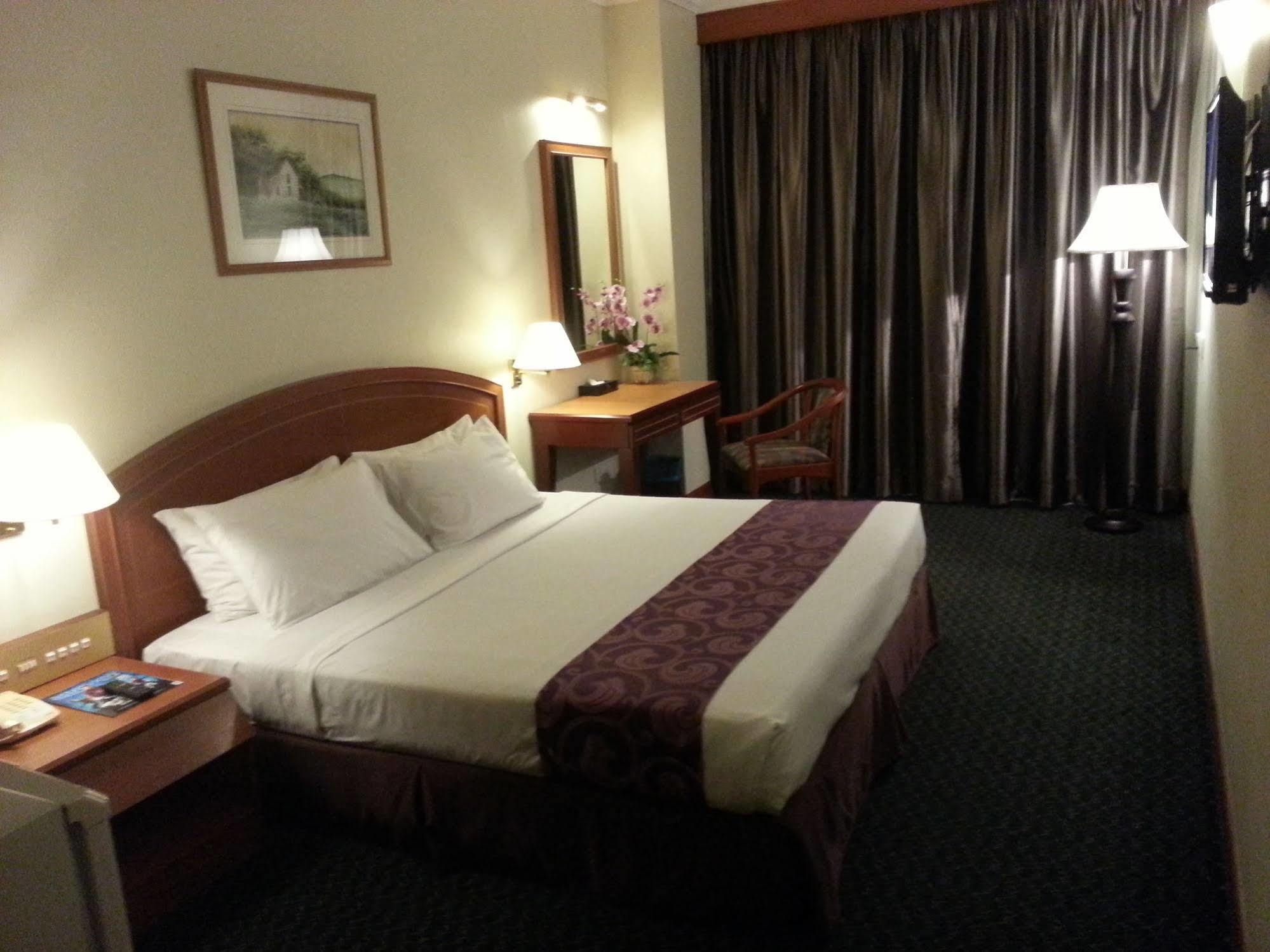 Orkid Hotel Melaka Kültér fotó