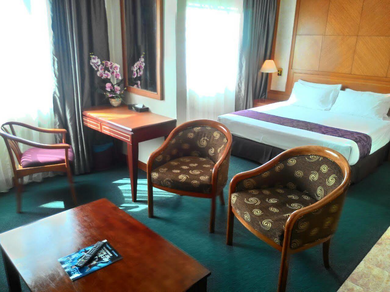 Orkid Hotel Melaka Kültér fotó